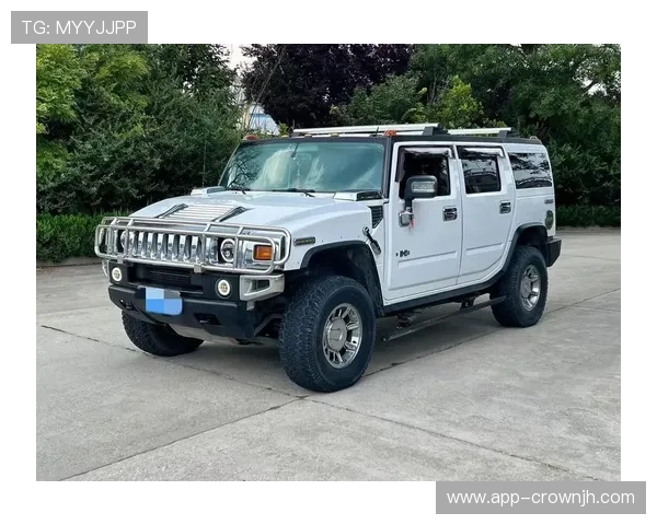 勒布朗家门口那个豪车车库，普通人一辈子看不到啊你说这是什么生活玩意儿