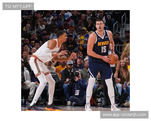 文班亚马挡拆防守保障禁区，区别于约基奇的组织牵扯