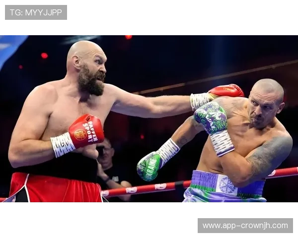 泰森·富里睡醒发现床边堆着200万英镑现金，顺手点了根雪茄