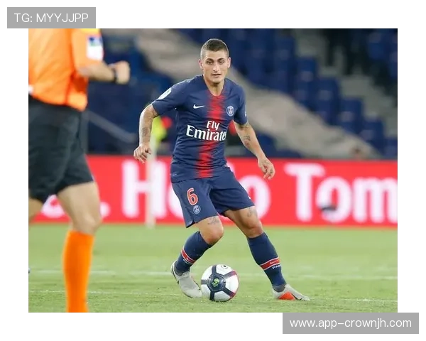 布斯克茨与维拉蒂中场组织偏移驱动控球体系分散趋势