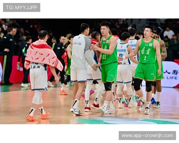 篮球比赛中双方同时犯规该如何判定和计罚？